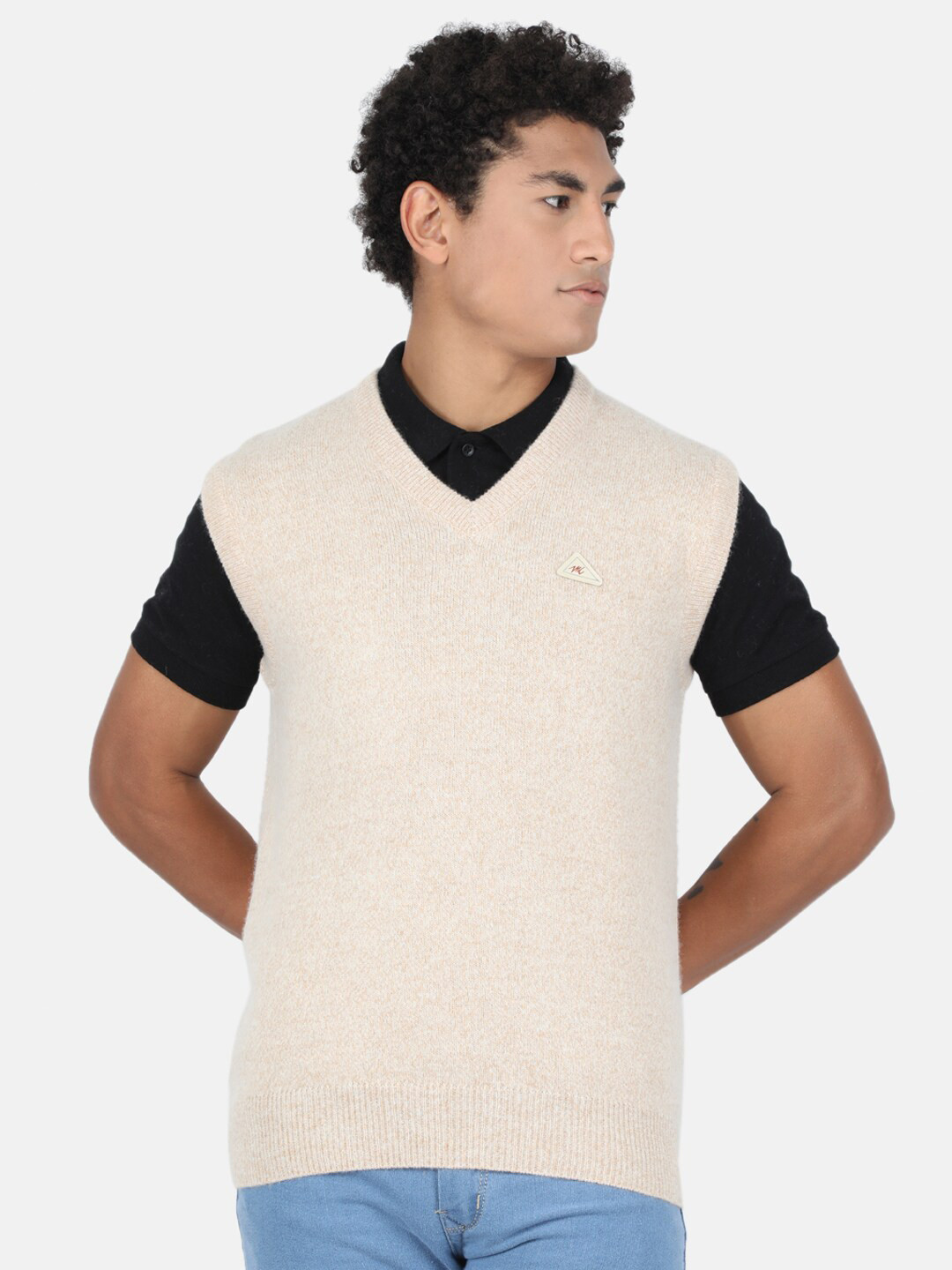 

Monte Carlo Men Beige Solid V-Neck Sweater Vest