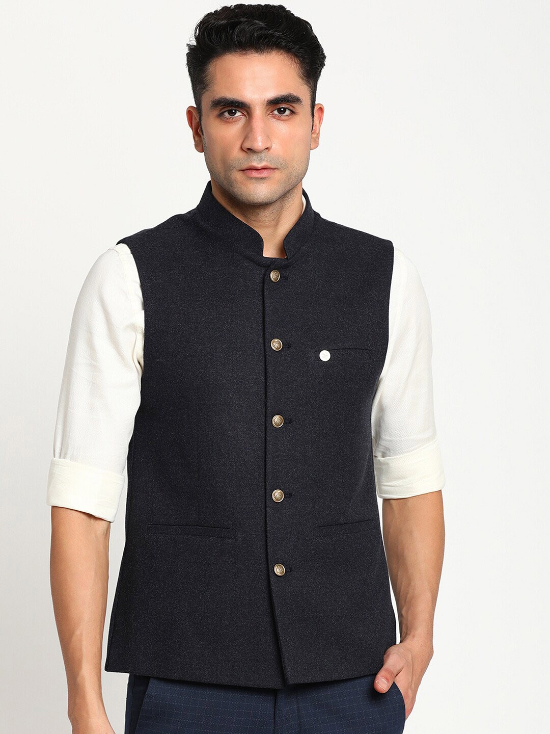 

Turtle Men Black Solid Nehru Jackets