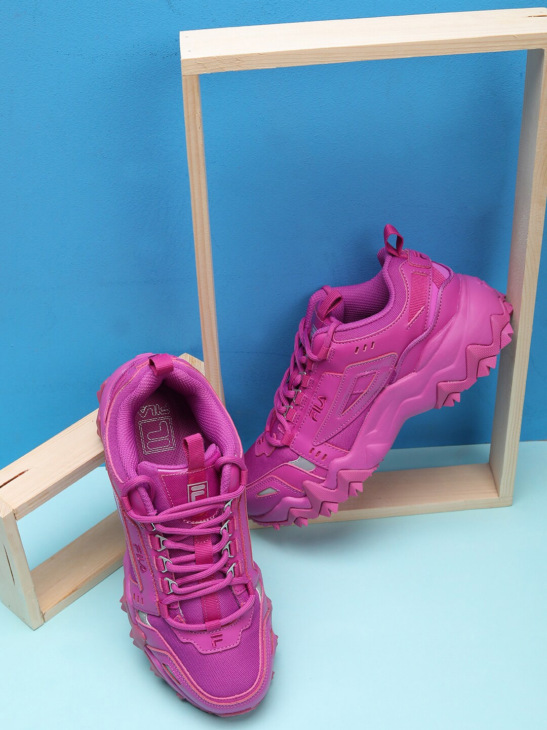 

FILA Women Purple Woven Design PU OAKMONT TR Sneakers