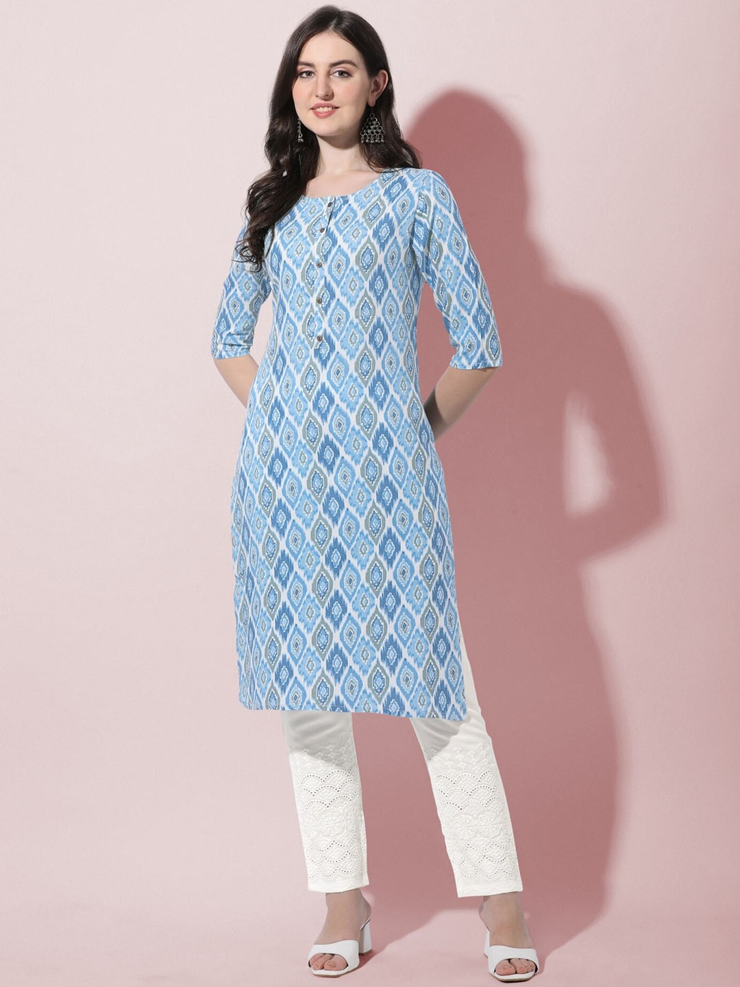 

MIRCHI FASHION Women Blue Ethnic Motifs Printed Kurta with Trousers