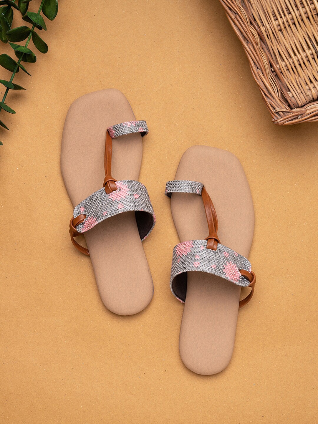 

ZOUK Women Grey Printed Flats