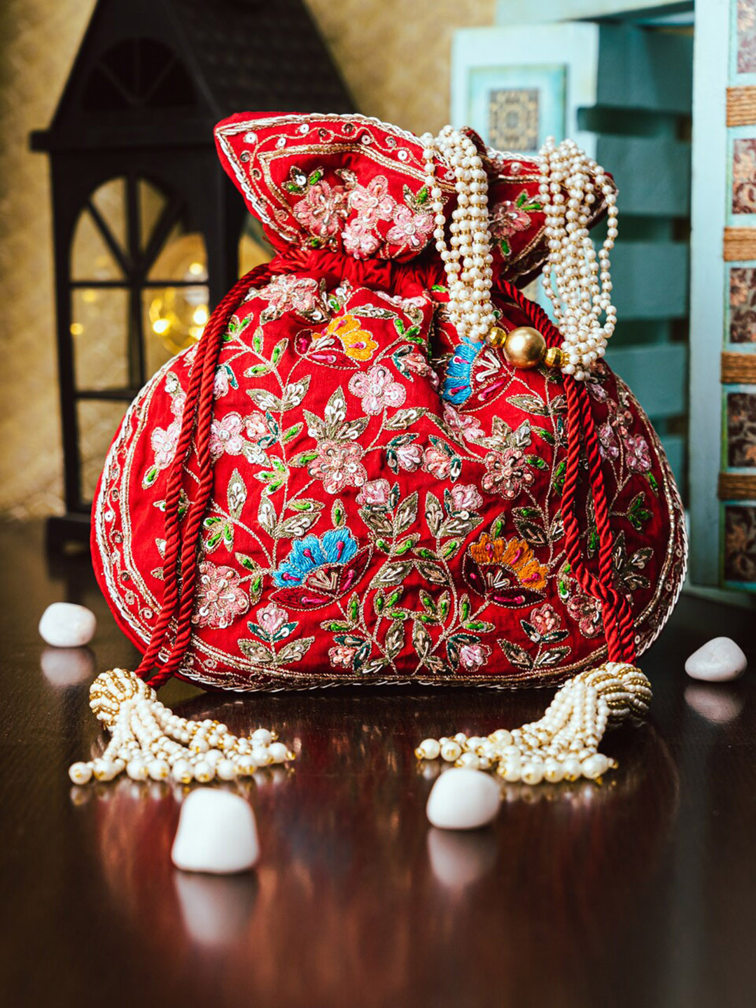 

NR By Nidhi Rathi Women Red Clutches