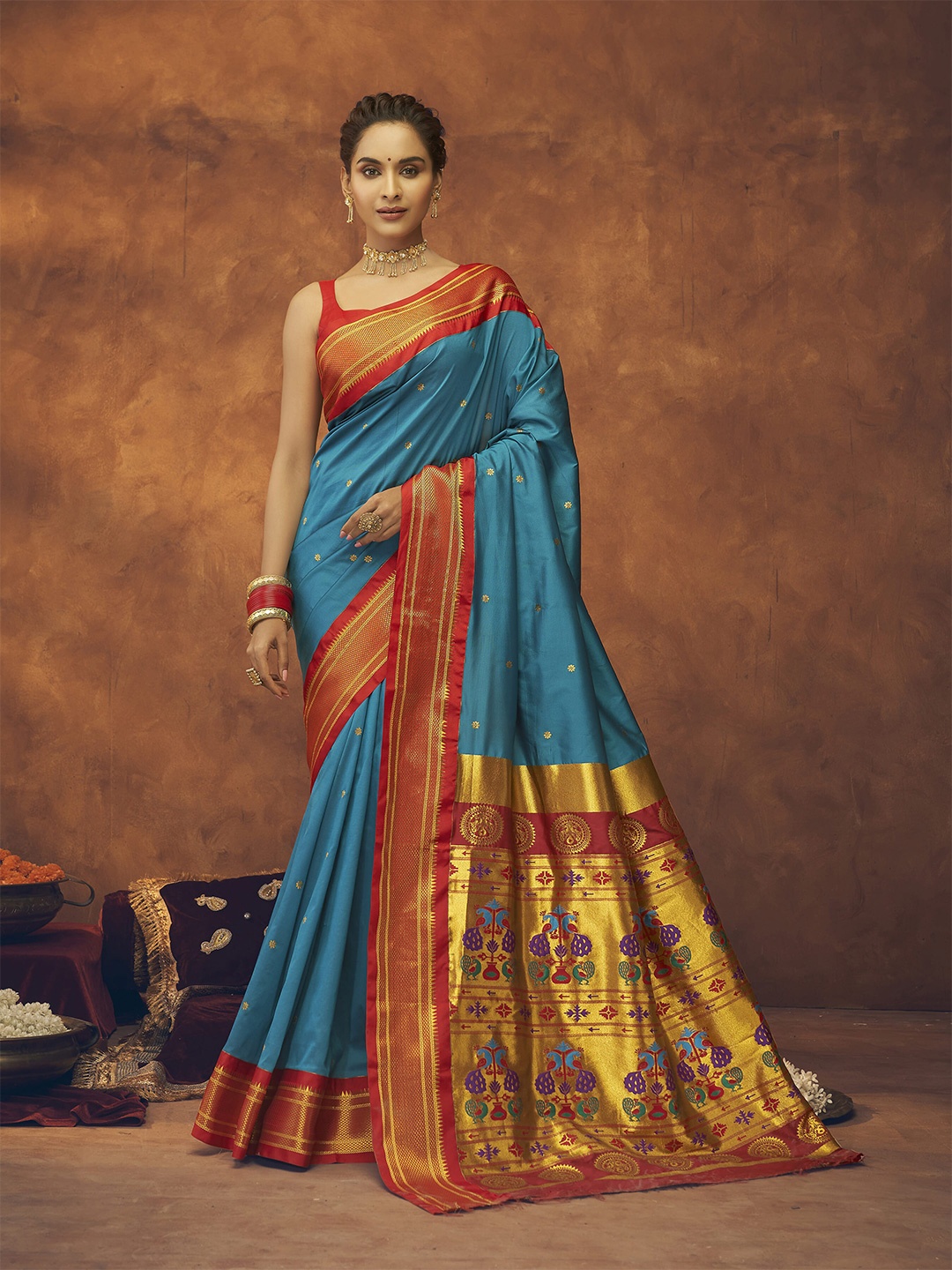 

elora Women Blue Sarees