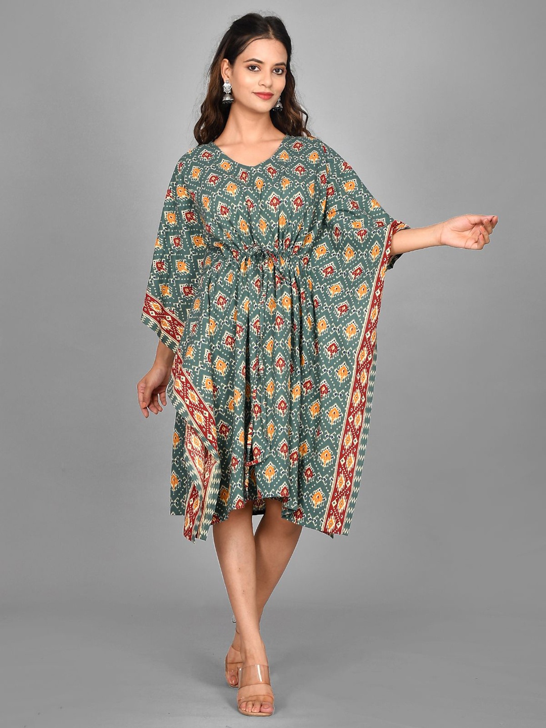 

Kesarya Women Green Printed Floral Kaftan Kurta