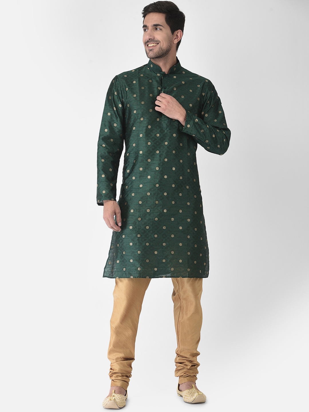 

SG LEMAN Men Green Floral Printed Raw Silk Kurta with Churidar