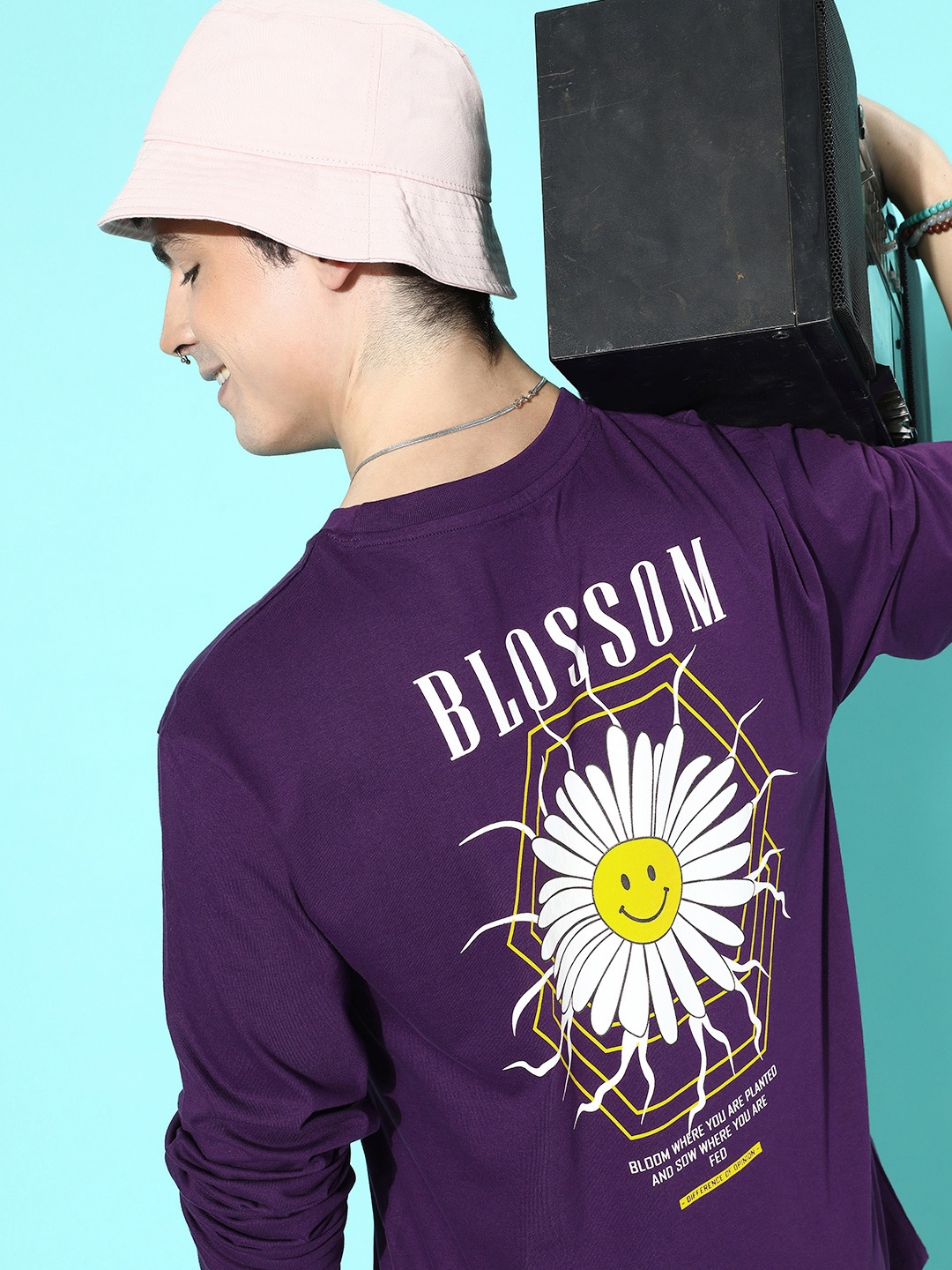 

Difference of Opinion Men Purple Printed Pure Cotton Loose T-shirt