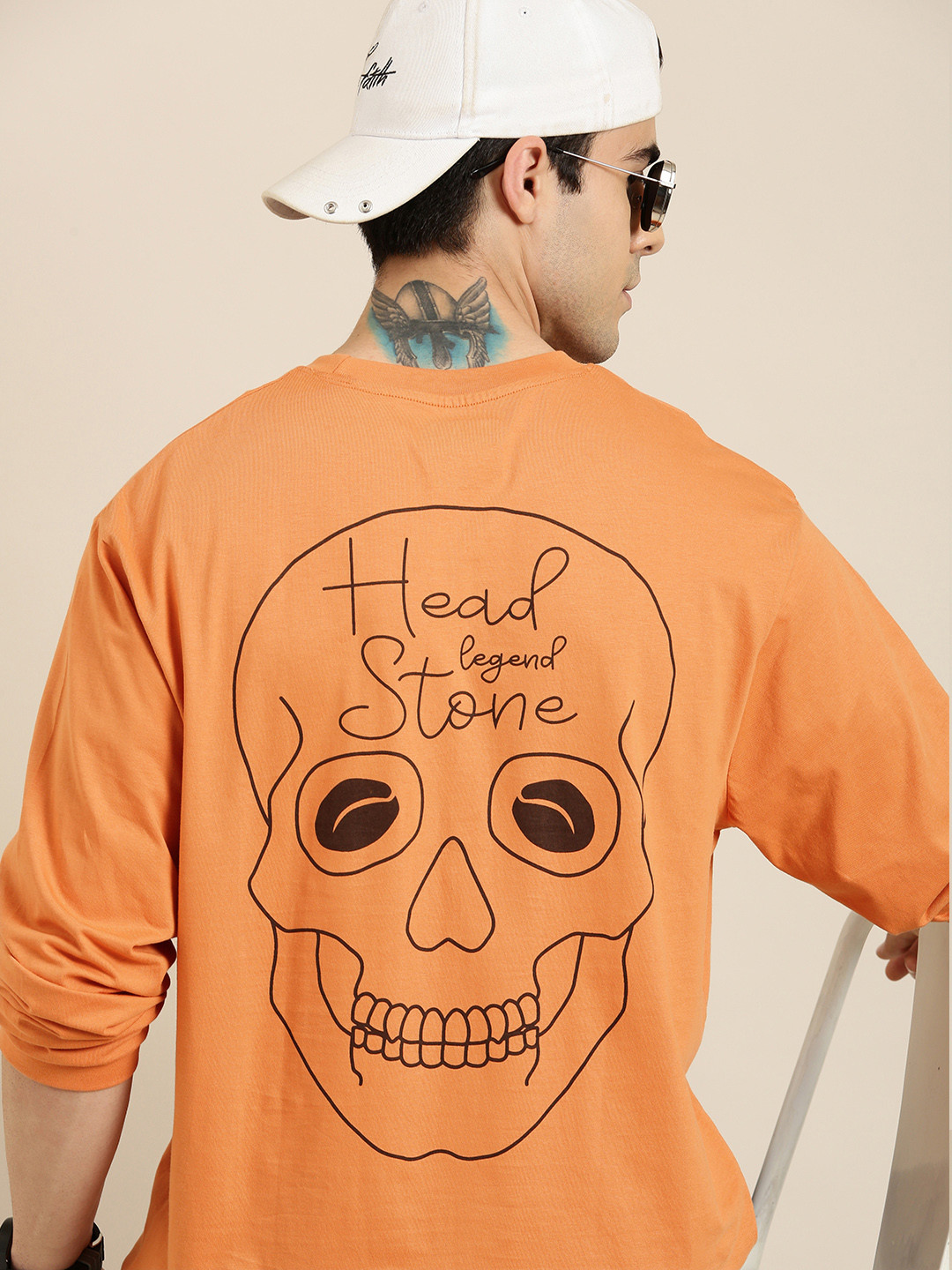

Difference of Opinion Men Coral Orange Printed Pure Cotton Loose Longline T-shirt