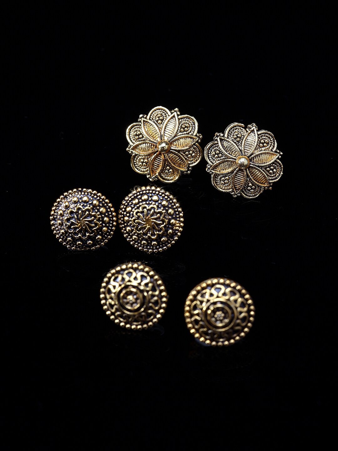 

PANASH Set Of 3 Gold-Toned Circular Studs Earrings