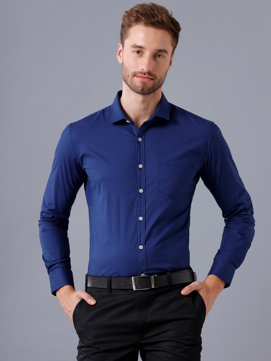 

YOVISH Men Navy Blue Solid Smart Slim Fit Casual Shirt