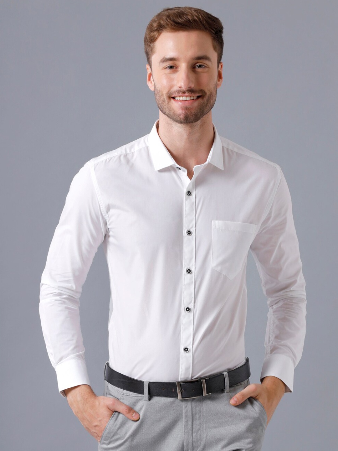 

YOVISH Men White Solid Smart Slim Fit Cut Away Collar Formal Shirt