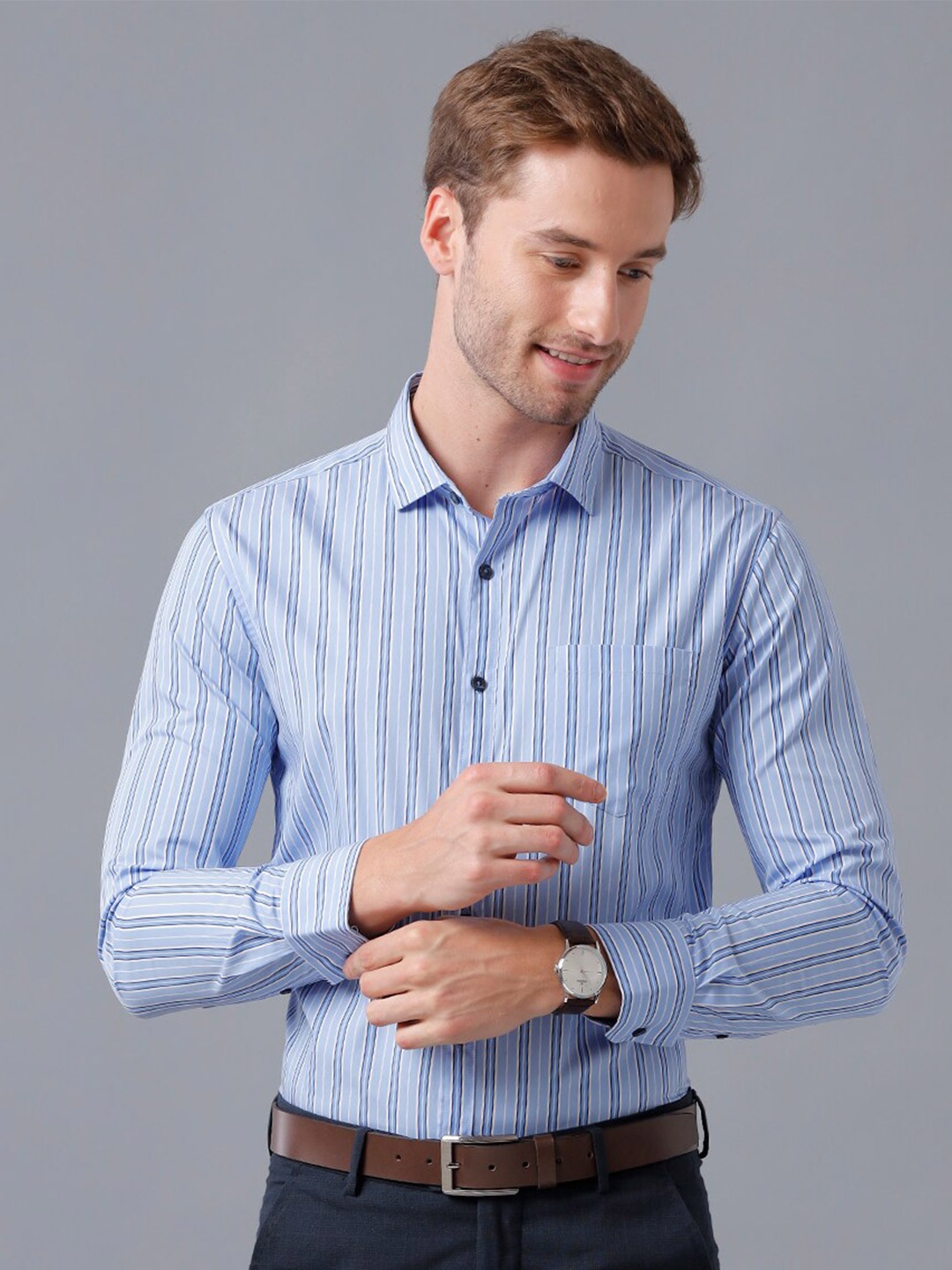 

YOVISH Men Blue Smart Slim Fit Striped Casual Shirt