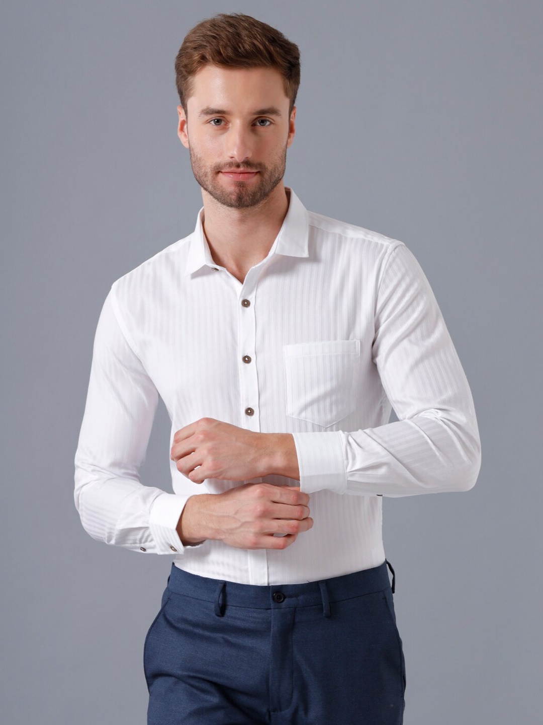 

YOVISH Men White Smart Slim Fit Pinstripes Formal Shirt