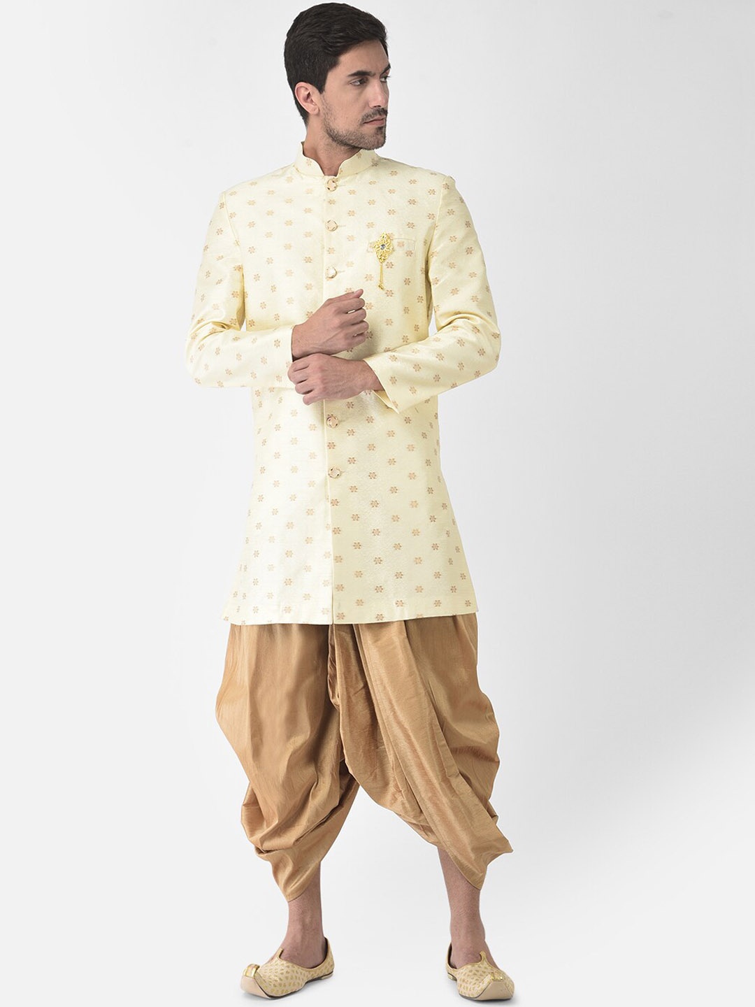 

SG LEMAN Men Cream-Colored Woven Design Sherwani Set