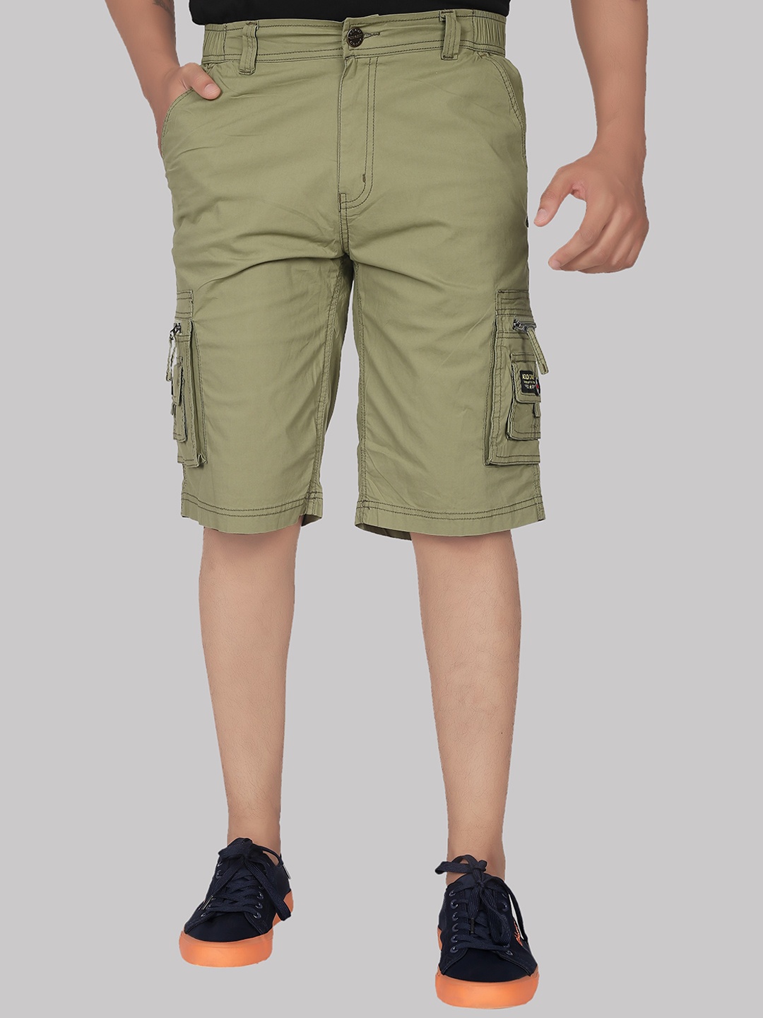 

AEROCRAFT Men Olive Green Regular Fit Cargo Shorts