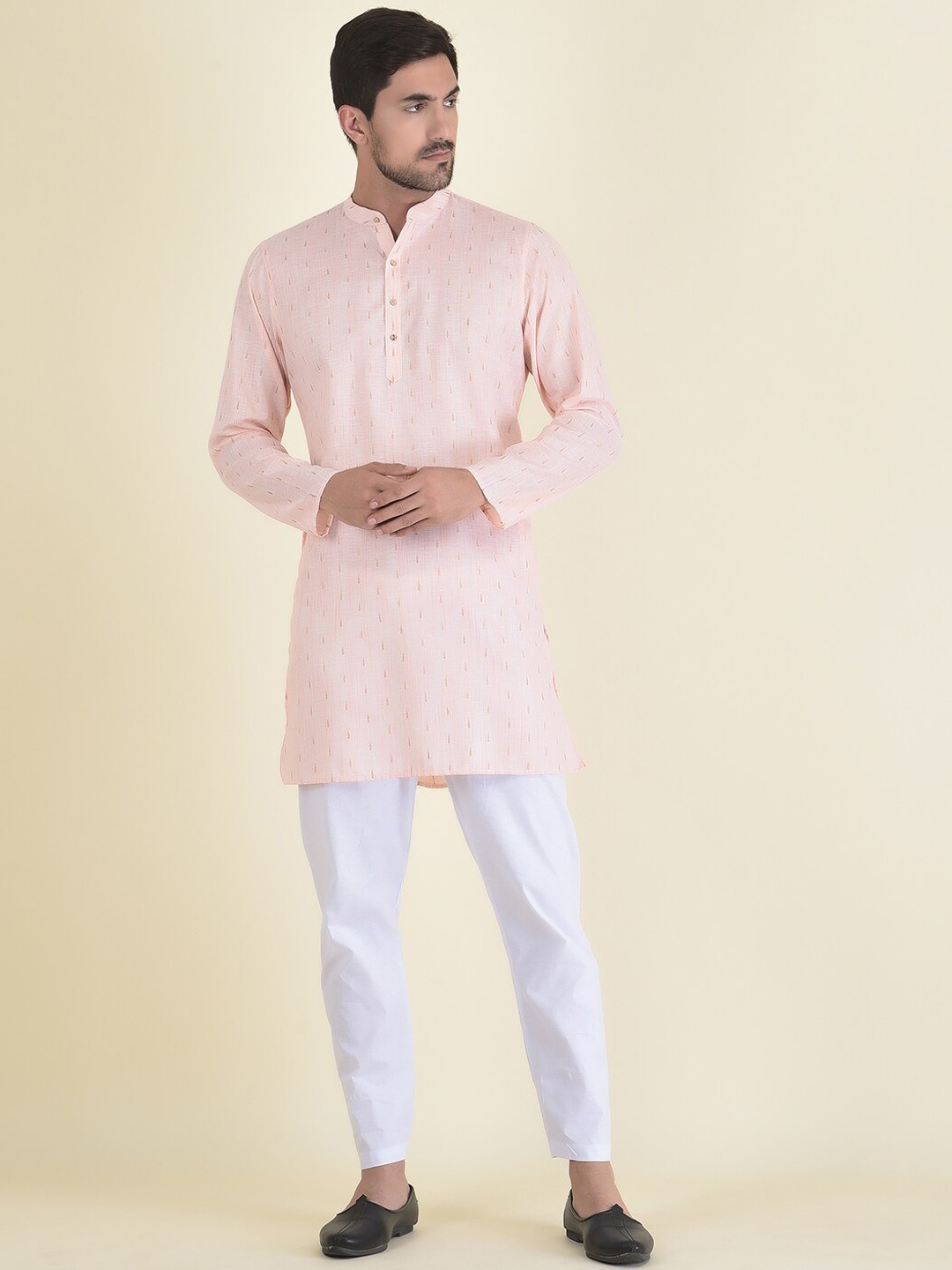

DEYANN Men Orange Mandarin Collar Kurta with Pyjamas