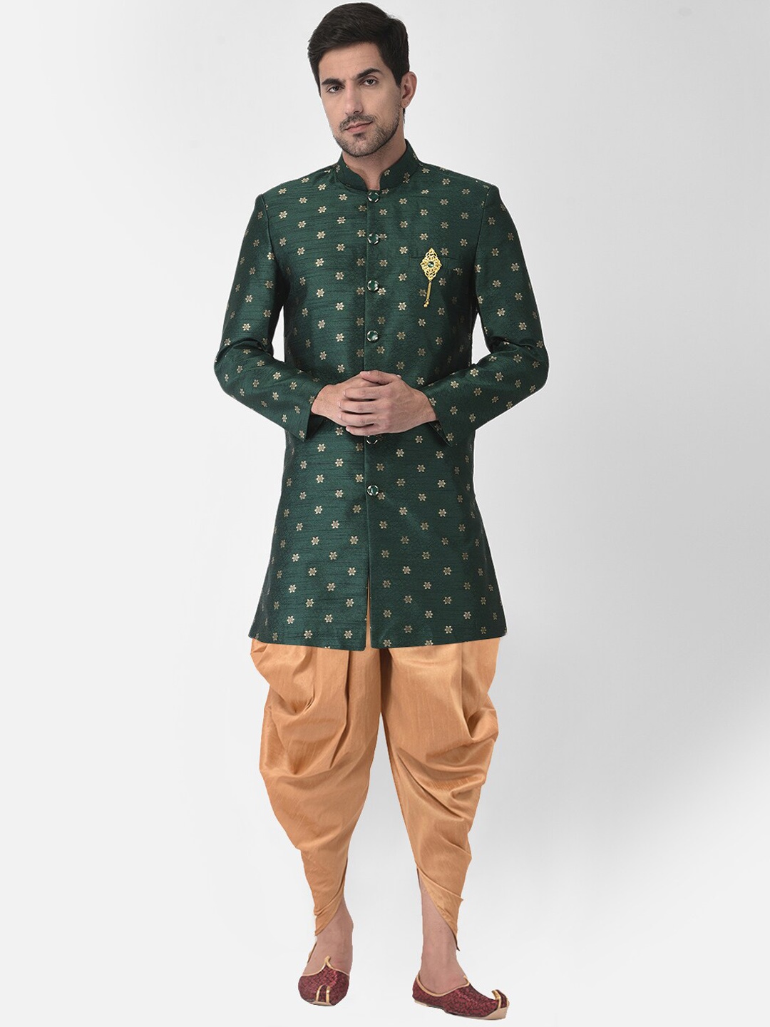 

SG LEMAN Men Green & Gold Woven-Design Sherwani Set