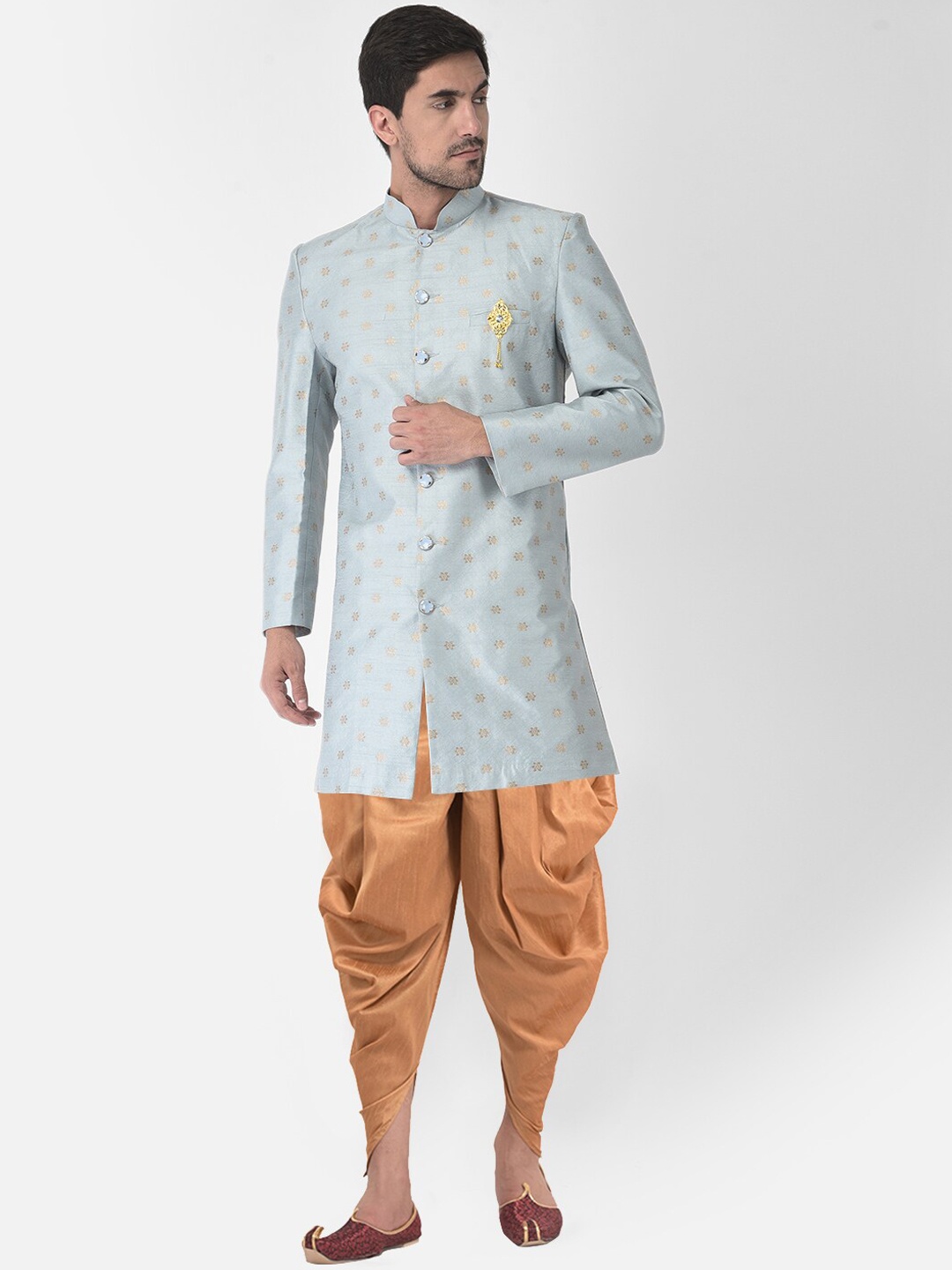 

SG LEMAN Men Grey & Gold Coloured Woven Design Sherwani Set