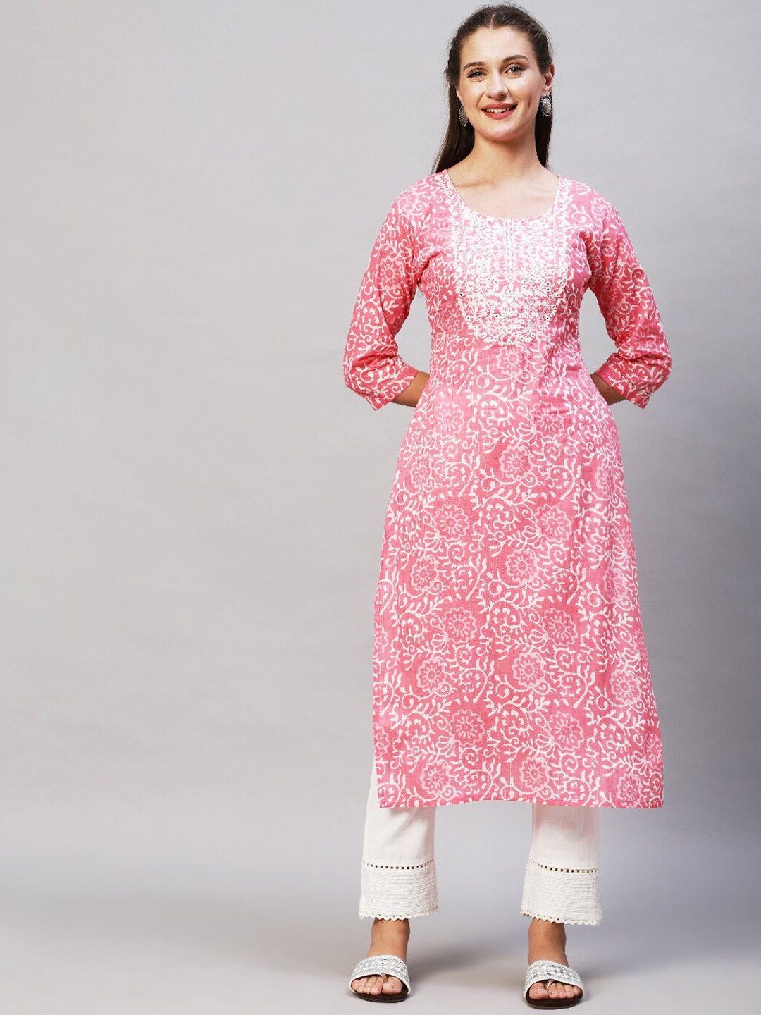 

FASHOR Women Pink & White Kurta