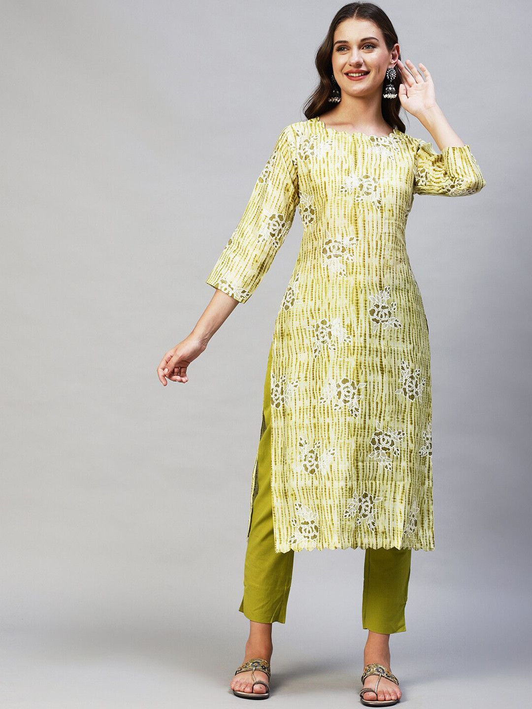 

FASHOR Women Green Tie - Dye & Floral Printed Kurta