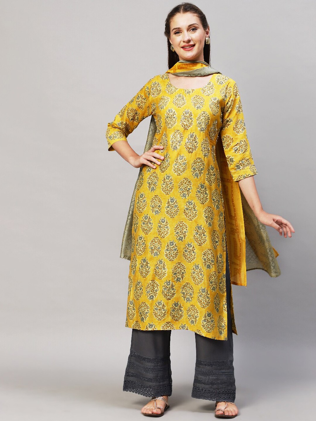 

FASHOR Women Yellow Ethnic Motifs Printed Kurta with Dupatta