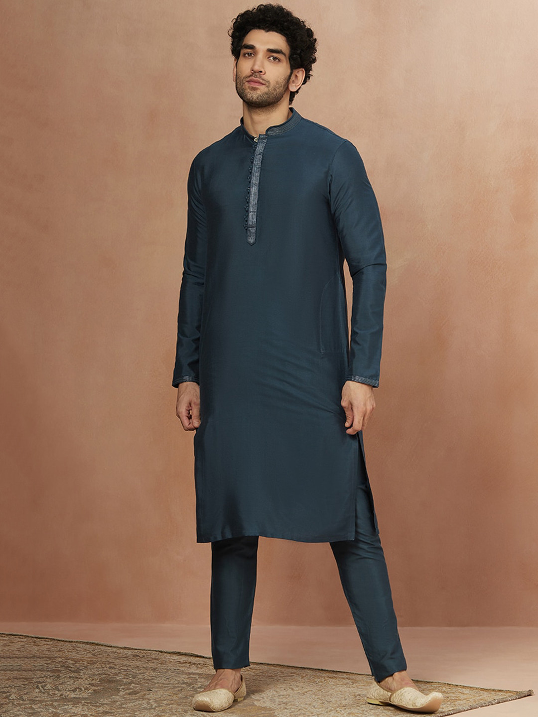 

Manyavar Men Blue Kurta with Pyjamas