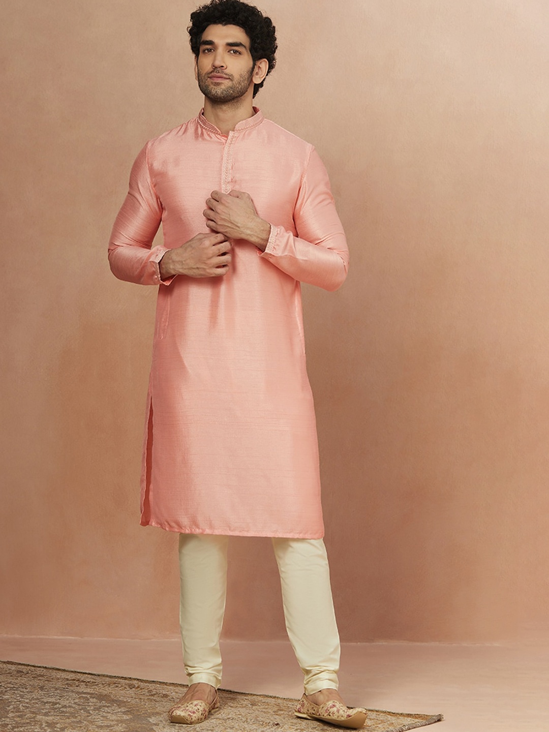 

Manyavar Men Peach-Coloured Solid Art Silk Kurta with Churidar