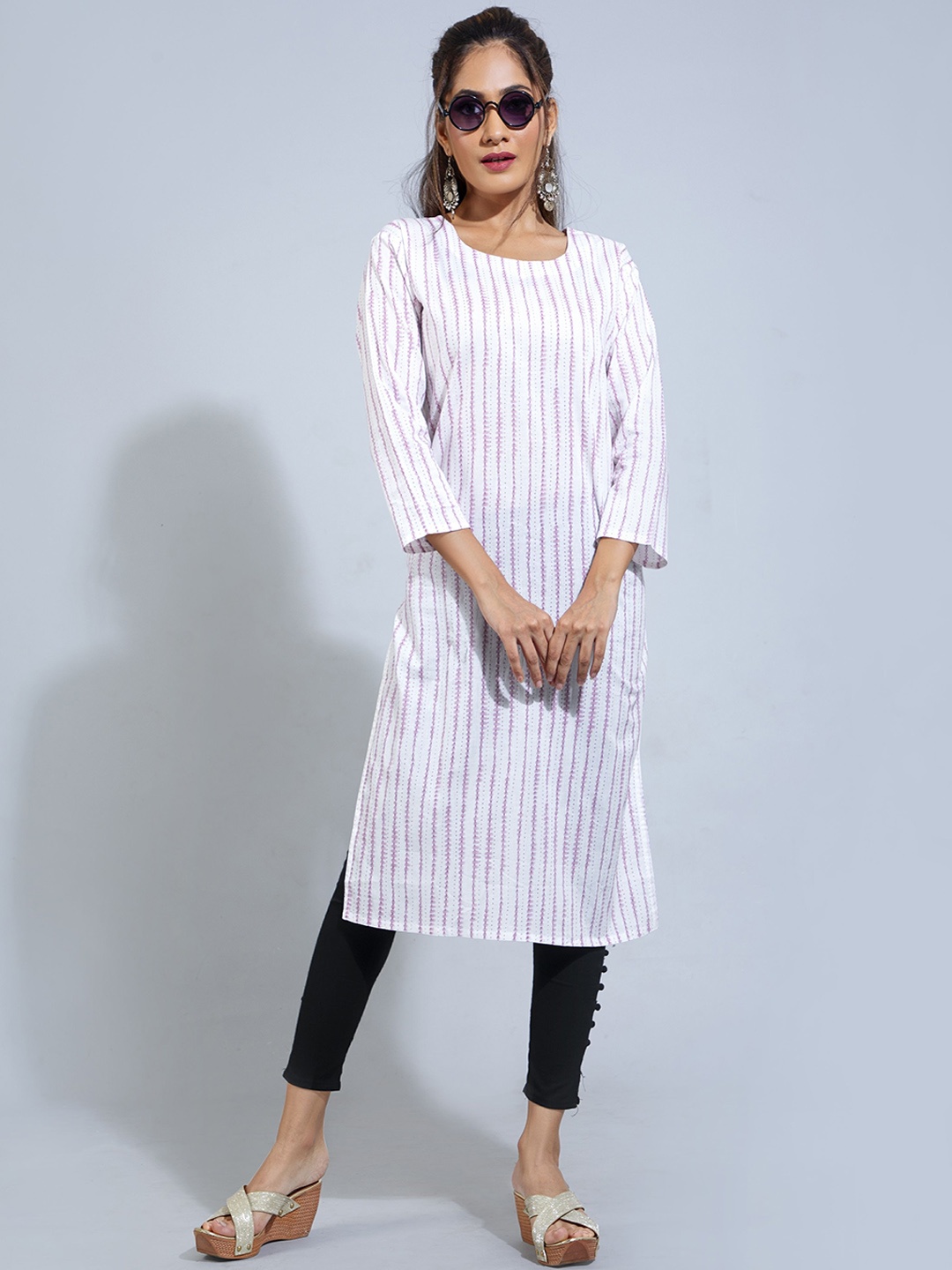 

POONAM DESIGNER Women White & Purple Striped Kurta