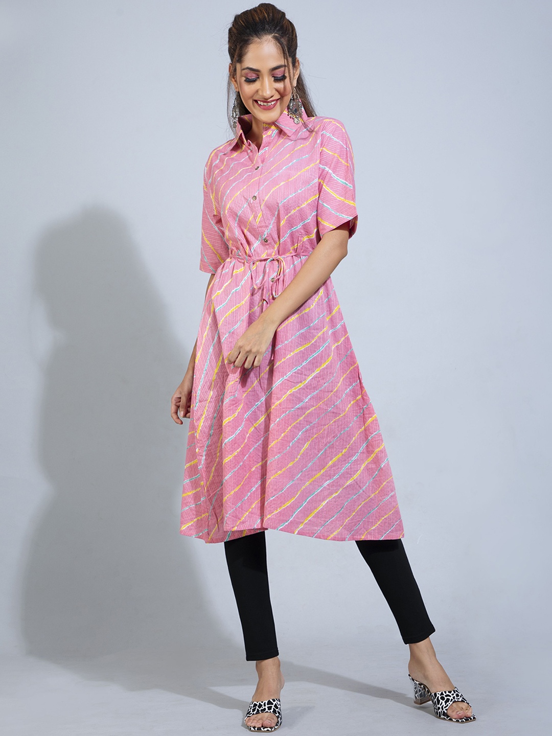 

POONAM DESIGNER Women Pink Lehariya Print Shirt Style Kurta