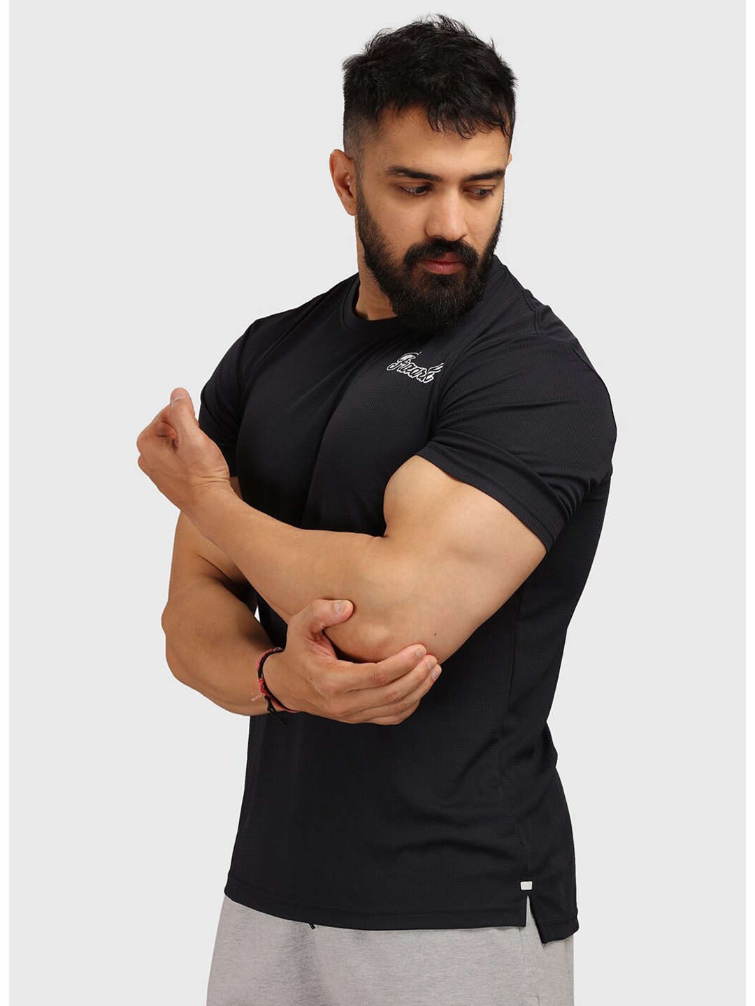 

FUAARK Men Navy Blue Dri-FIT Sports T-shirt