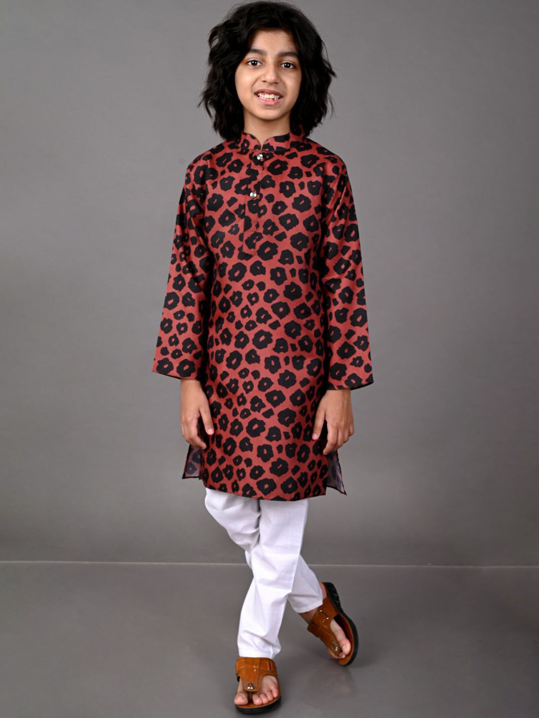 

VESHAM Boys Brown Animal Printed Kurta with Pyjamas