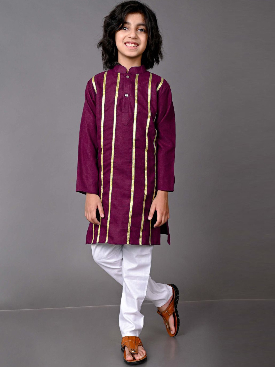 

VESHAM Boys Burgundy Striped Kurta with Pyjamas