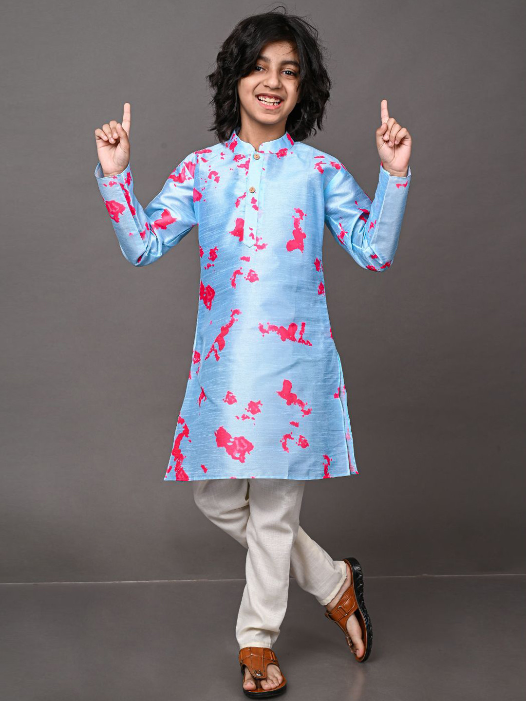 

VESHAM Boys Blue Printed Kurta with Trousers