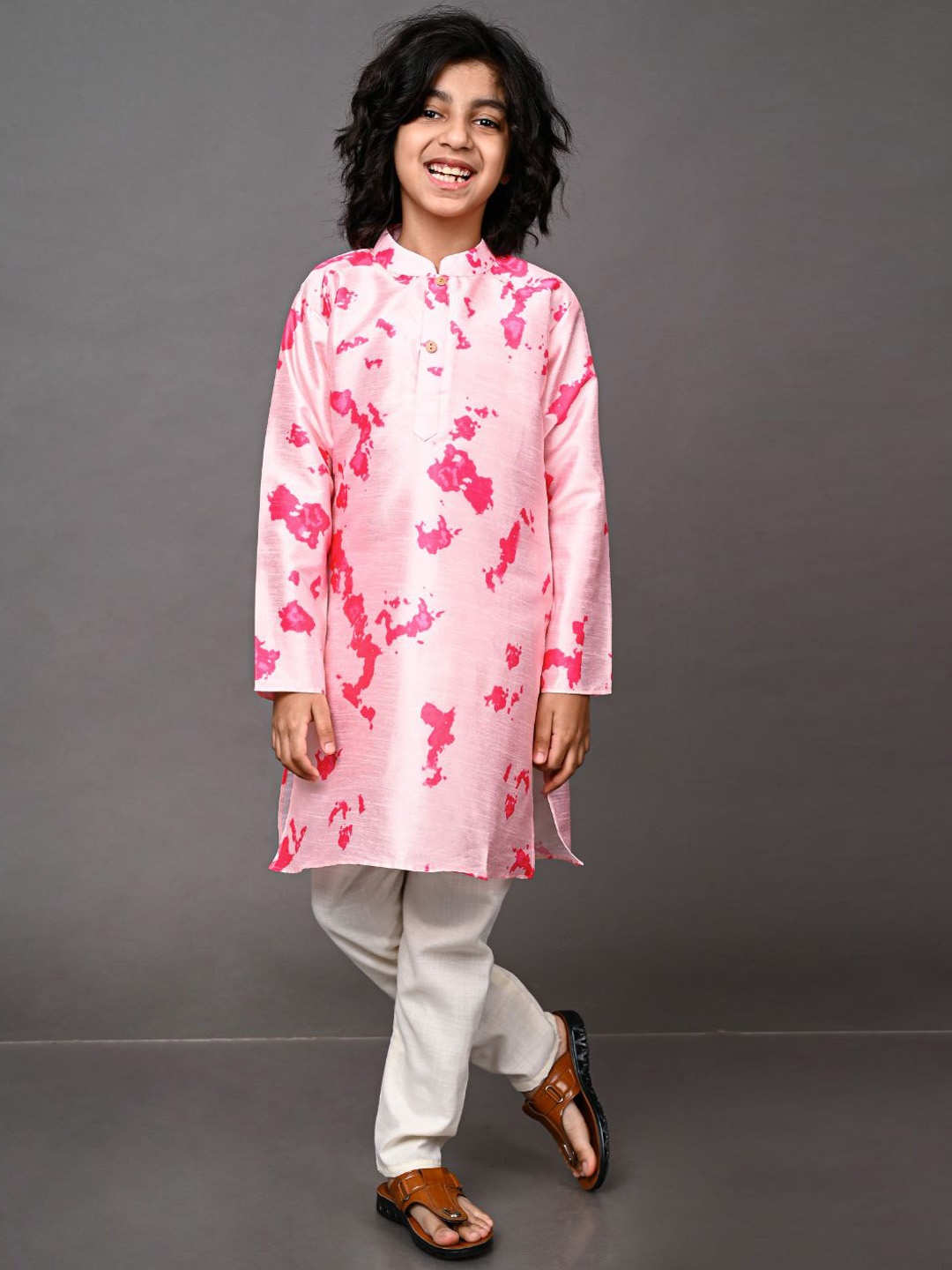 

VESHAM Boys Pink Dyed Kurta with Pyjamas