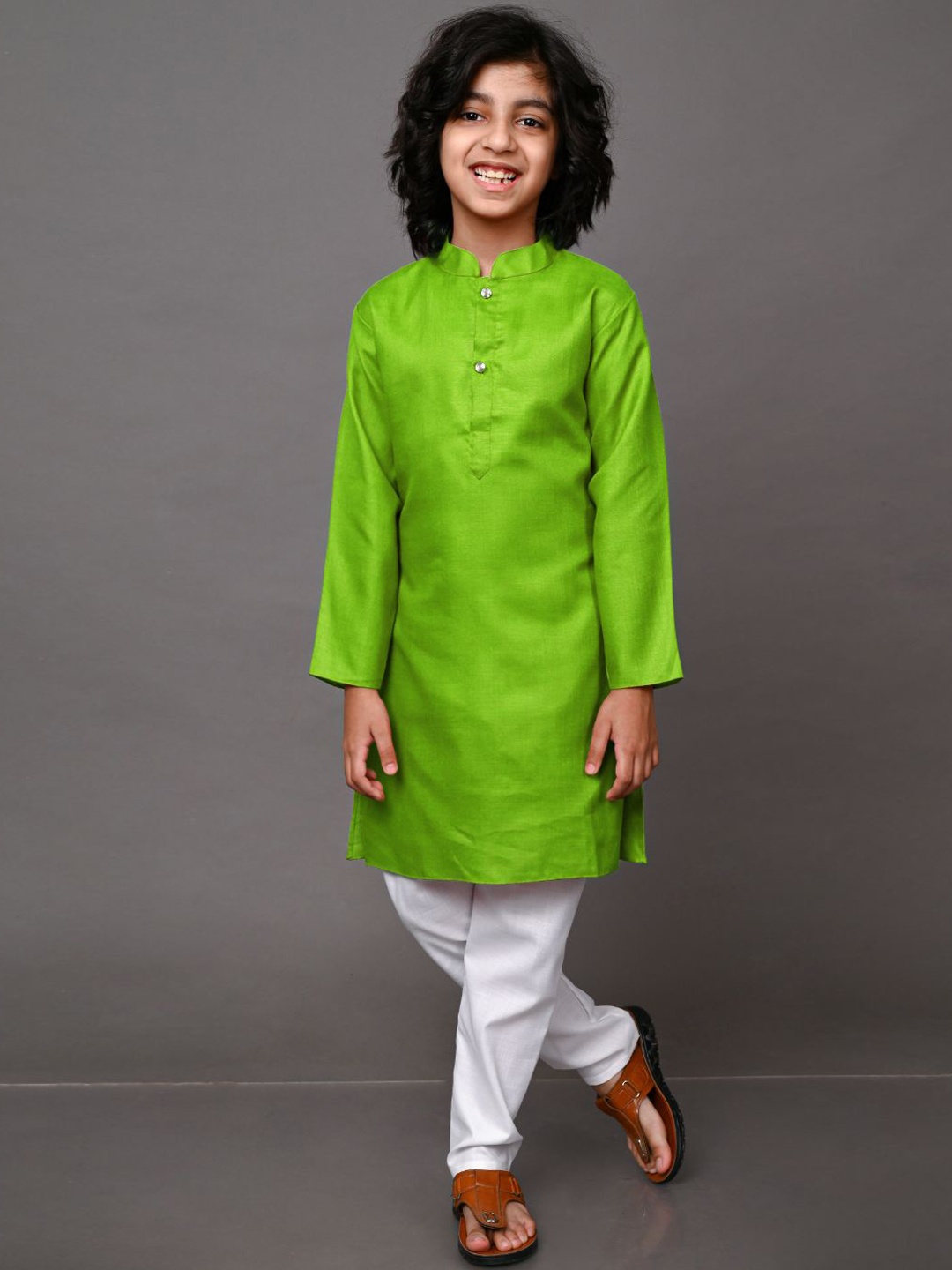 

VESHAM Boys Green Printed Kurta with Pyjamas