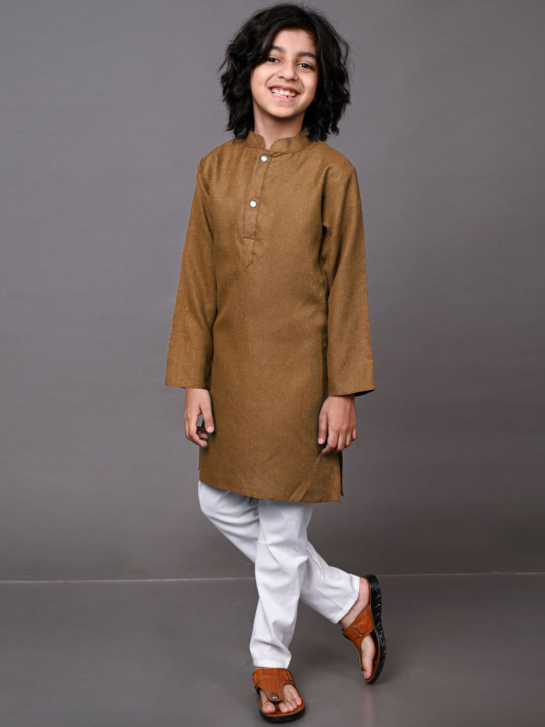 

VESHAM Boys Khaki & White Kurta with Pyjamas