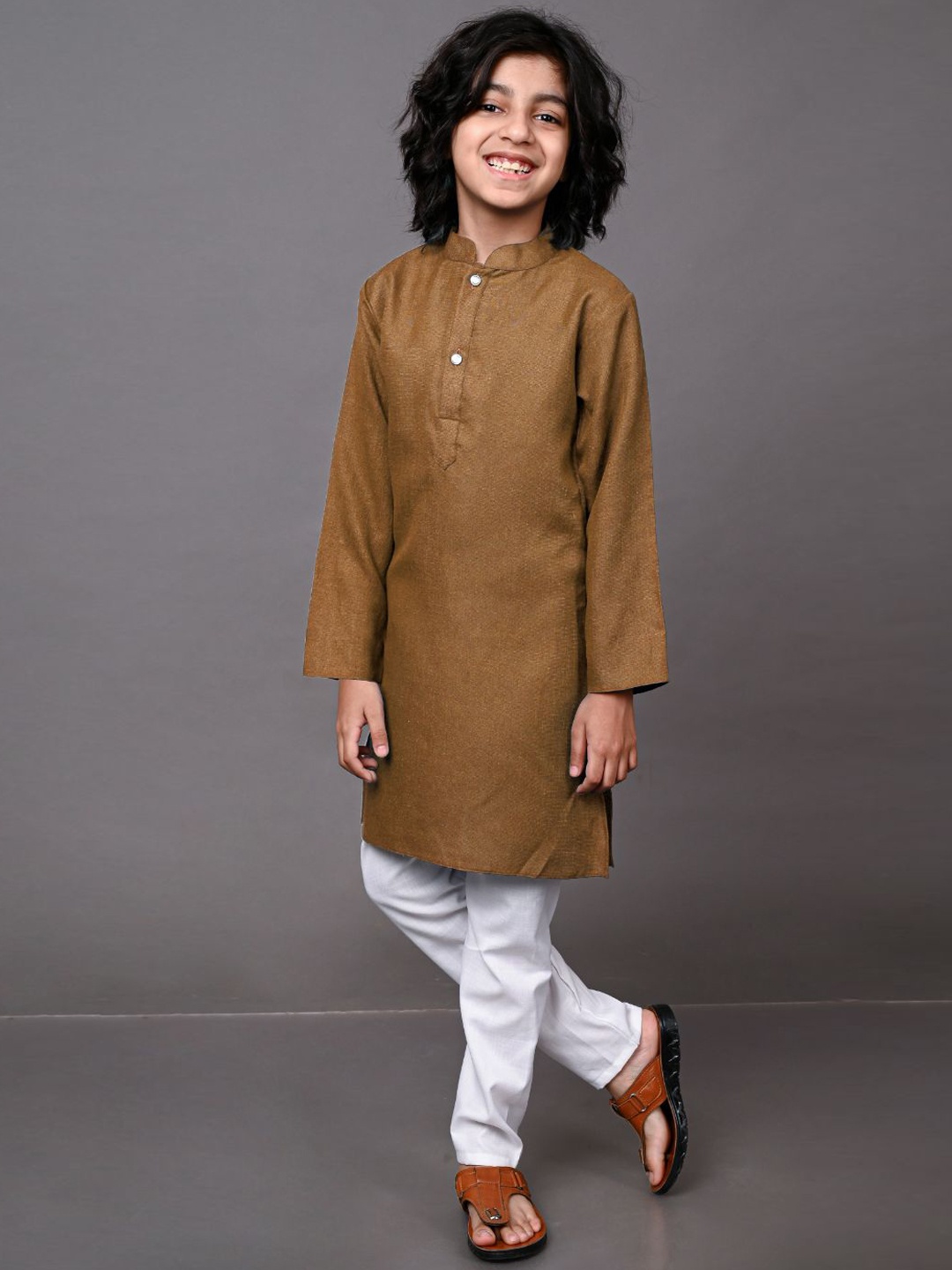 

VESHAM Boys Khaki & White Kurta with Pyjamas