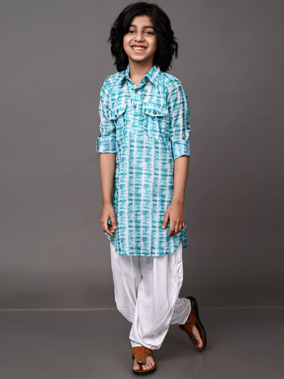 

VESHAM Boys Sea Green Ethnic Motifs Printed Kurti with Salwar