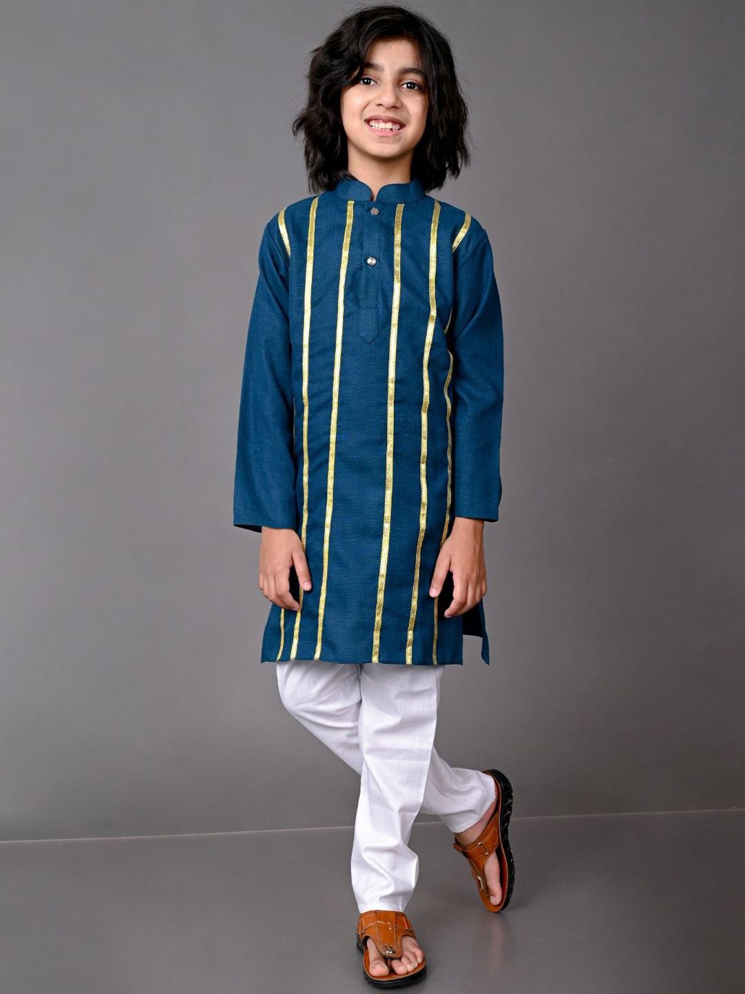 

VESHAM Boys Green Yoke Design Kurti with Pyjamas
