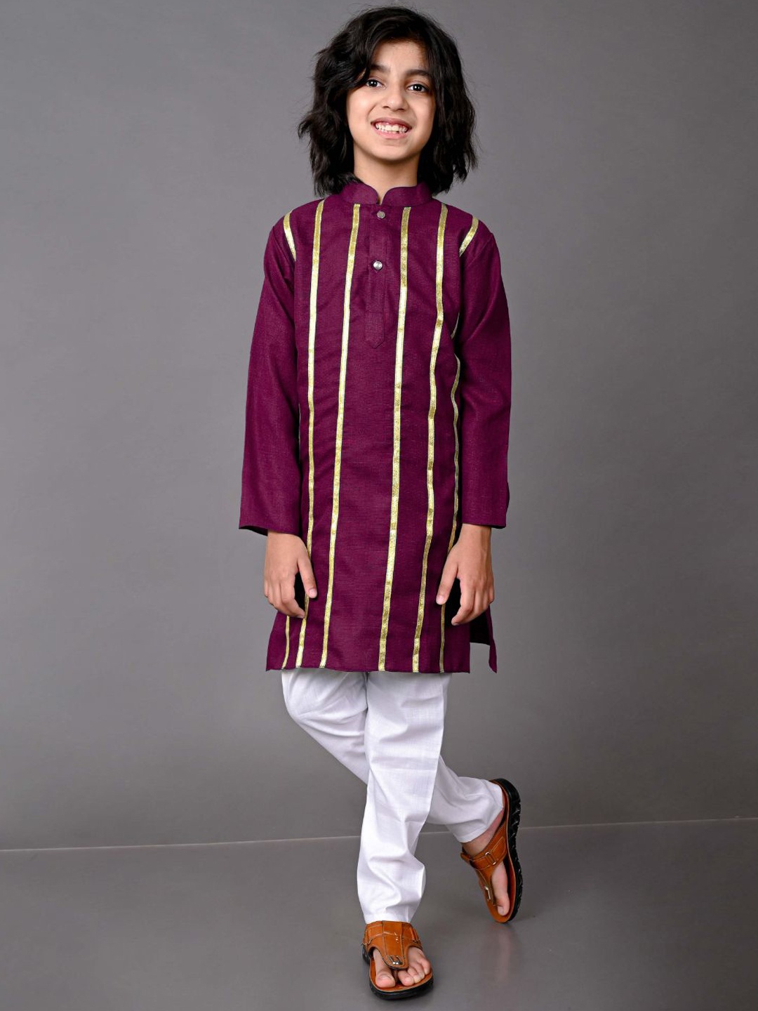 

VESHAM Boys Burgundy Striped Kurta with Pyjamas