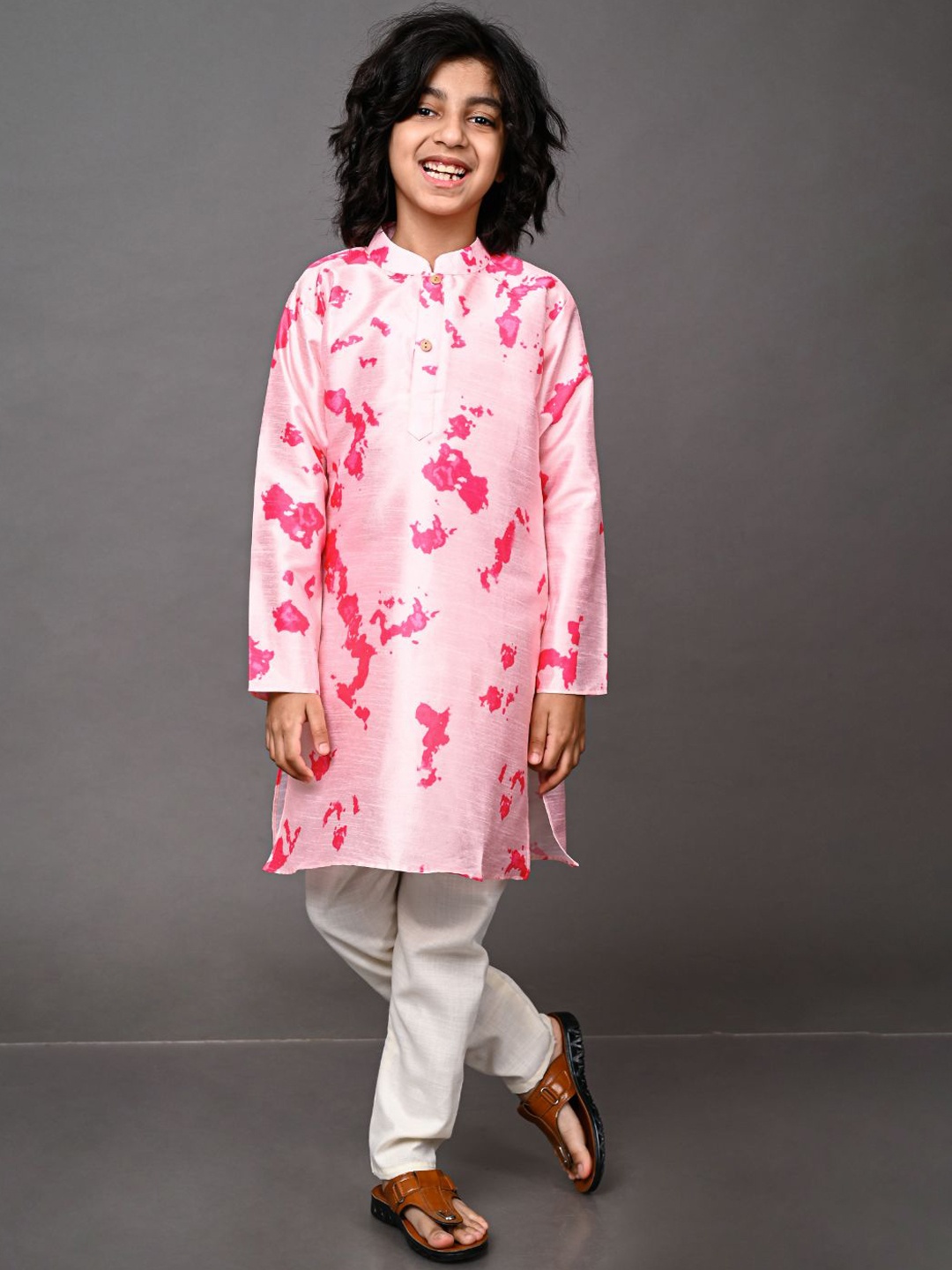 

VESHAM Boys Pink Embroidered Layered Kurti with Pyjamas & With Dupatta