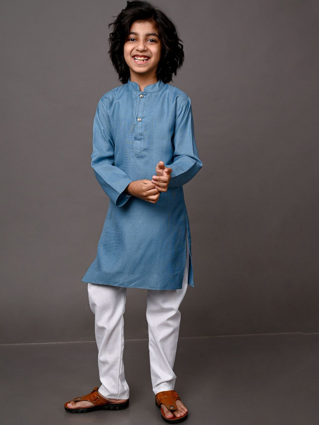 

VESHAM Boys Steel Angrakha Kurti with Trousers