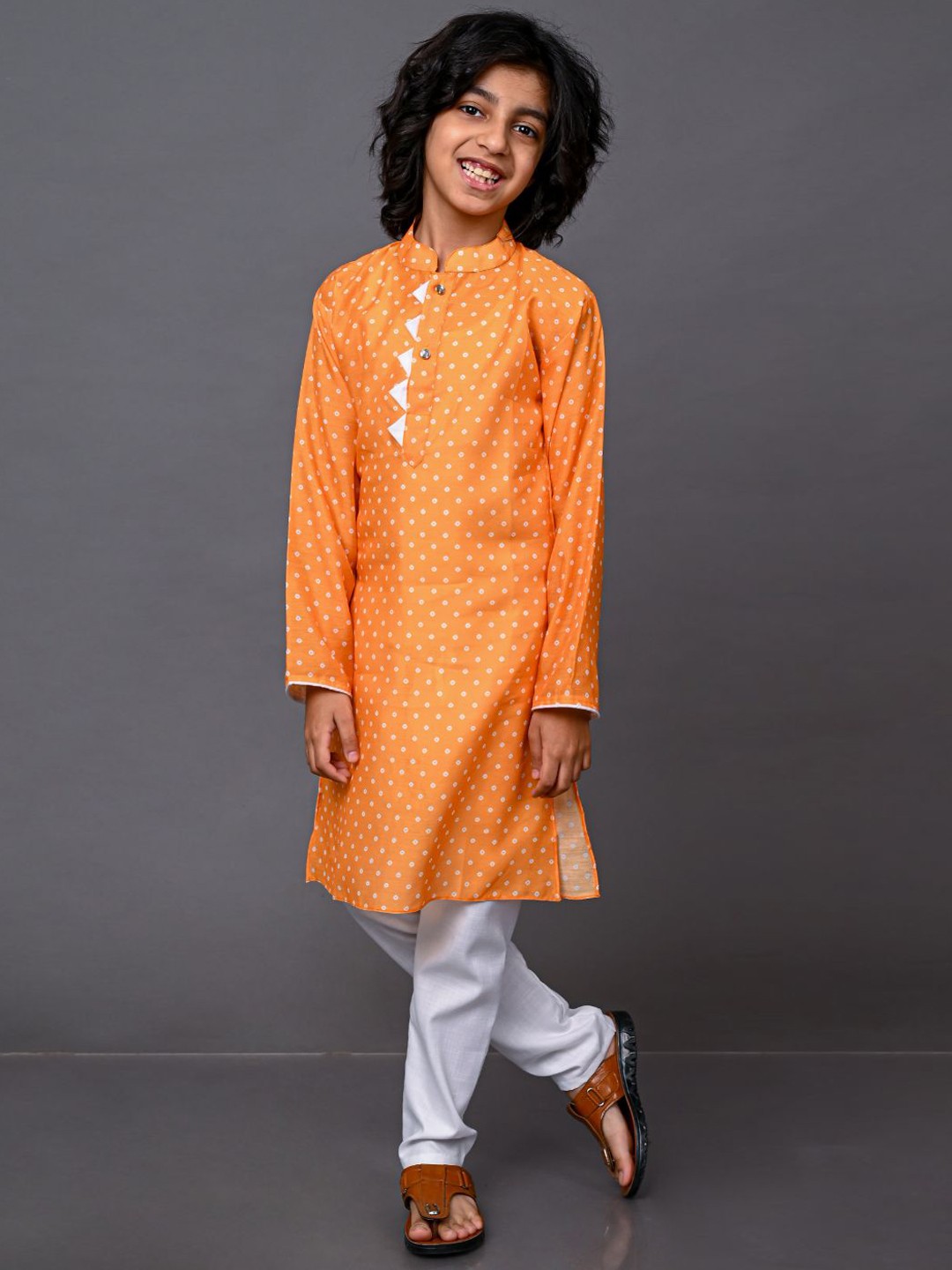 

VESHAM Boys Orange Bandhani Printed Kurti with Pyjamas