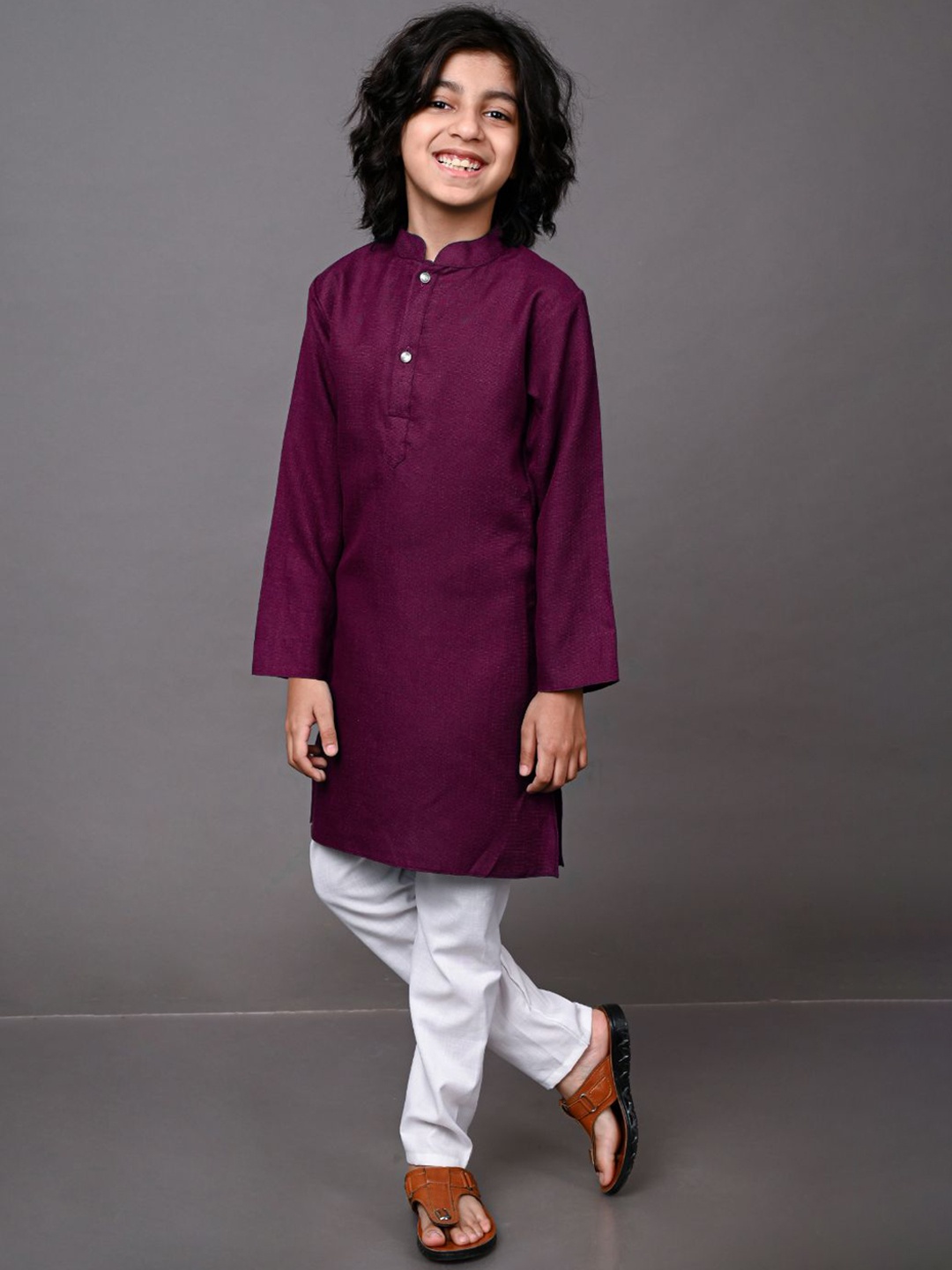 

VESHAM Boys Burgundy Kurta with Pyjamas