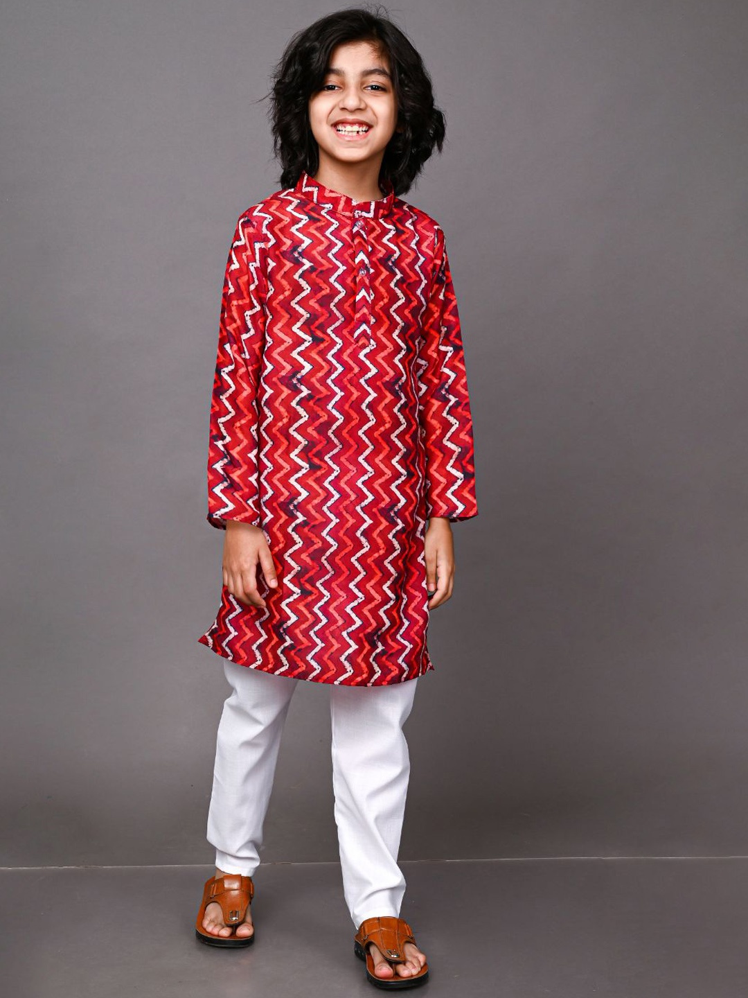 

VESHAM Boys Brown Striped Layered Kurti with Trousers