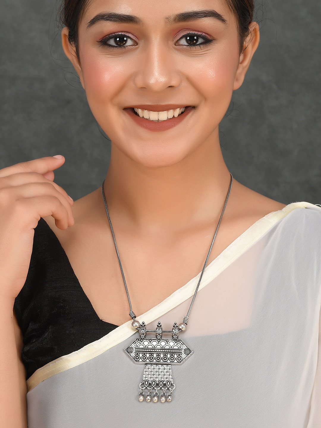 

Silvermerc Designs Silver-Toned Brass Silver-Plated Oxidised Necklace
