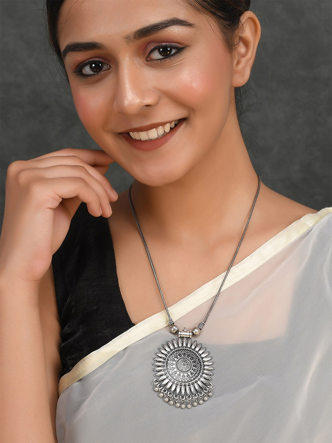 

Silvermerc Designs Silver-Toned Brass Silver-Plated Oxidised Necklace
