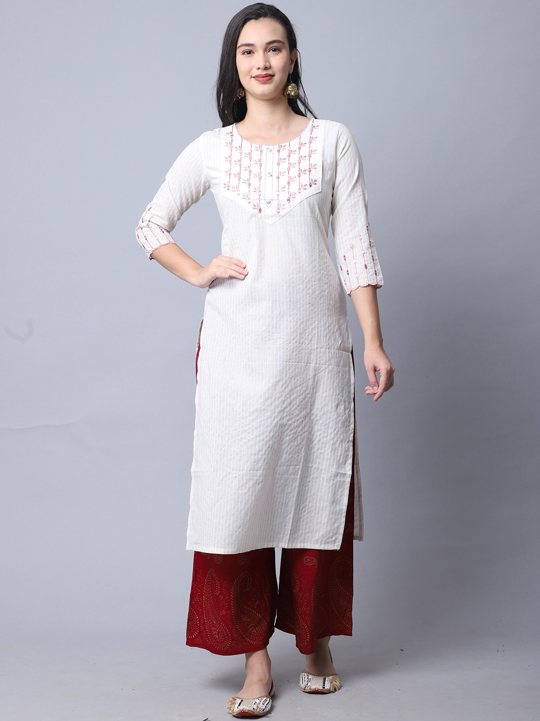 

Rajnandini Women White Floral Embroidered Yoke Design Kurta
