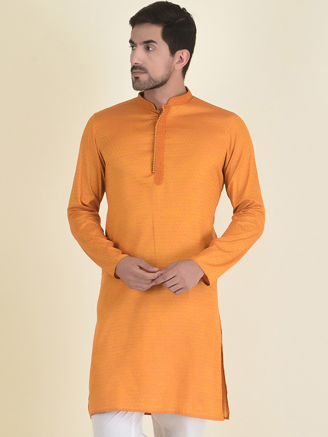 

DEYANN Men Orange Kurta with Pyjamas