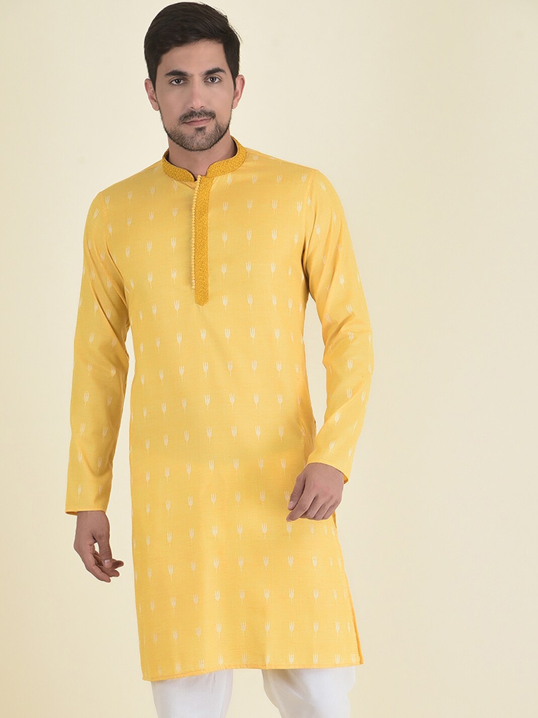 

DEYANN Men Yellow Ethnic Motifs Kurta with Pyjamas