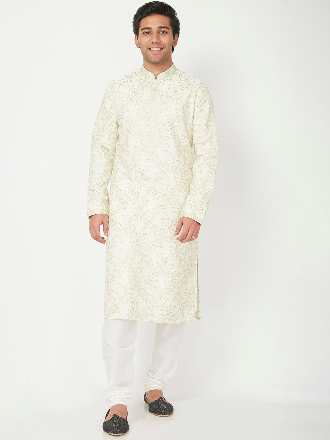 

Ethnicity Men Green Ethnic Motifs Printed Kurta with Churidar